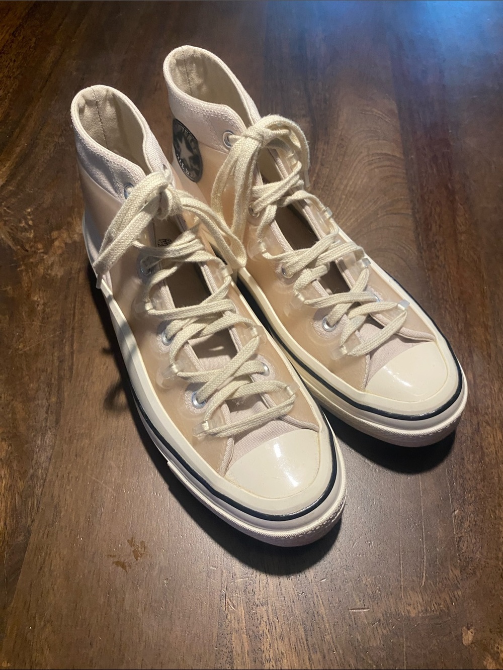 Converse Kin Jone by Chuck Taylor .
